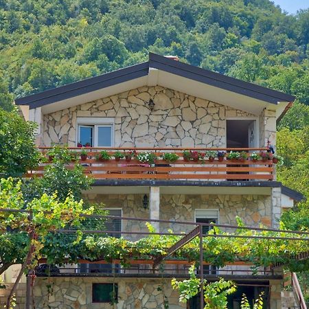 Villa Semeder Вирпазар Екстериор снимка