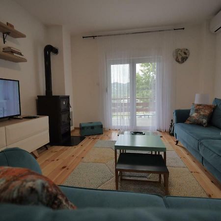 Villa Semeder Вирпазар Екстериор снимка