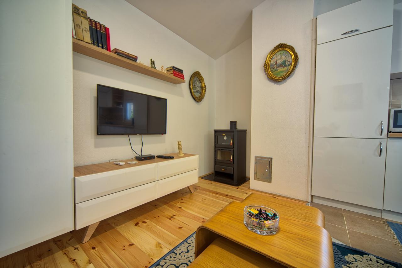 Villa Semeder Вирпазар Екстериор снимка
